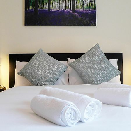 City Apartments Milton Keynes The Hub Екстериор снимка